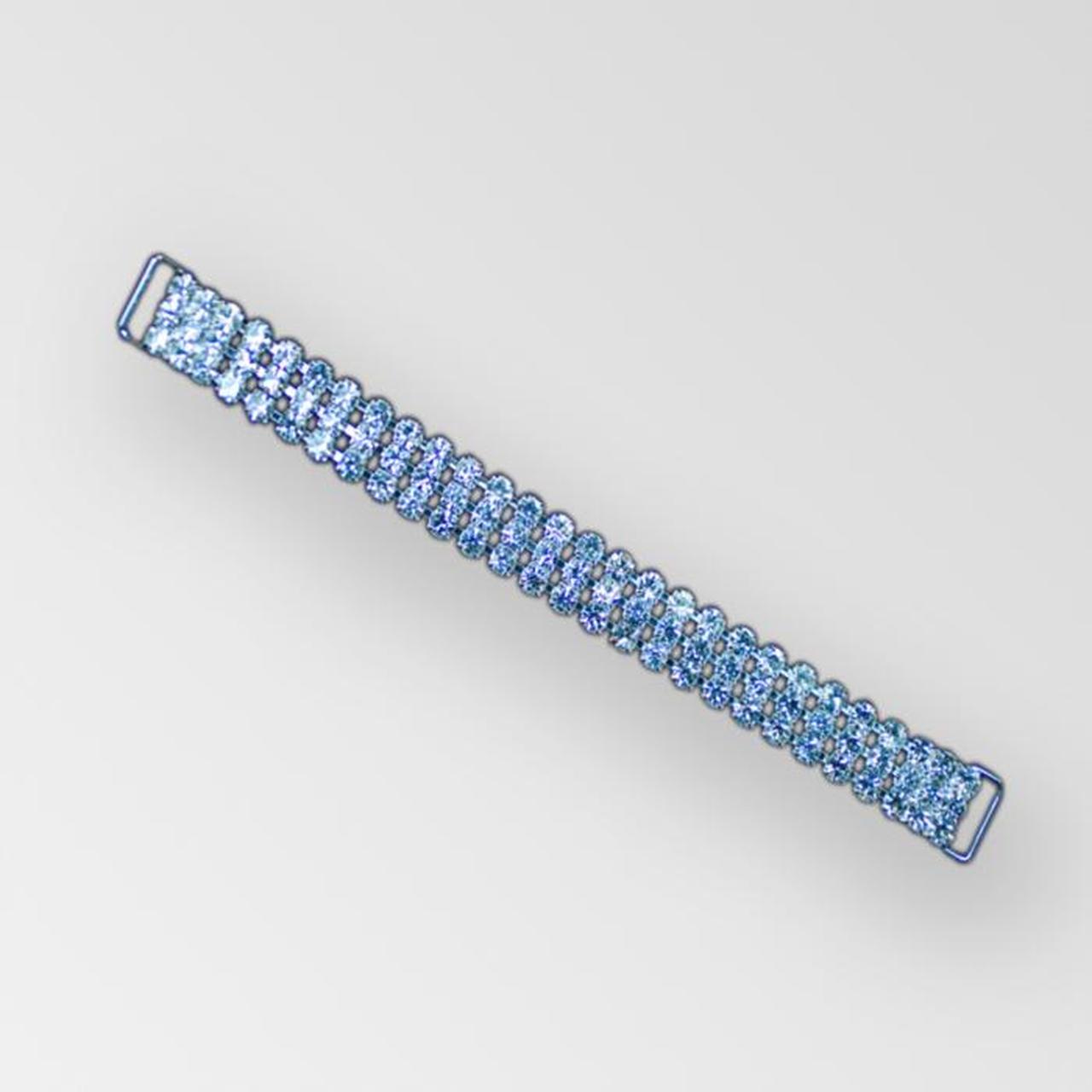11. SILVER/CRYSTAL - 6"/3 ROW/SS18