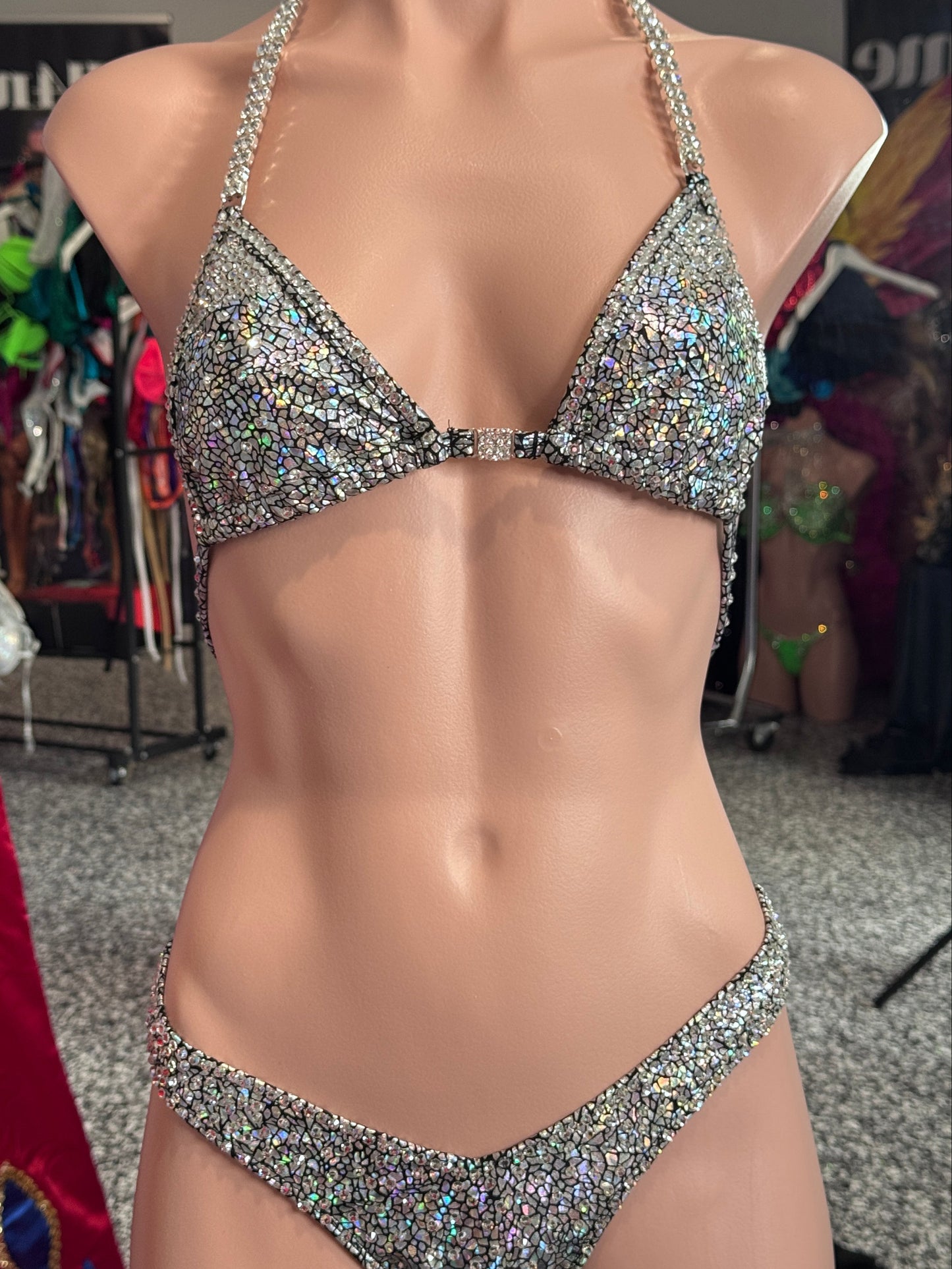 SILVER/BLACK DRAGONSKIN FIGURE SUIT
